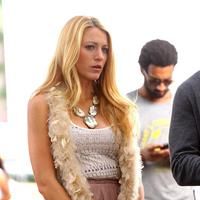 Blake Lively on the set of 'Gossip Girl' shooting on location | Picture 68523
